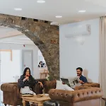 Naxos Grand Стелида