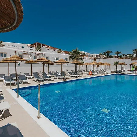 Отель Naxos Grand 4*