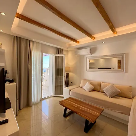 Hotel Naxos Grand 4*